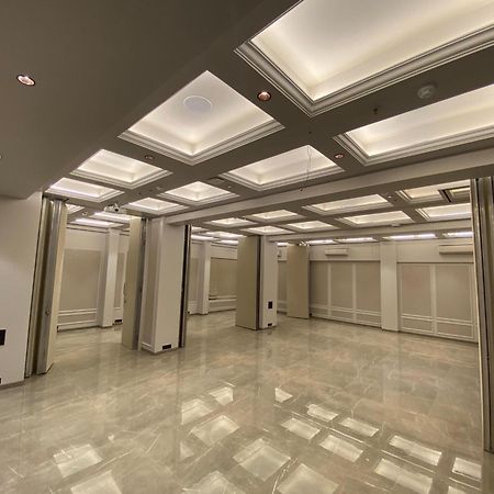 J Hotel And Banquets 孟买 外观 照片